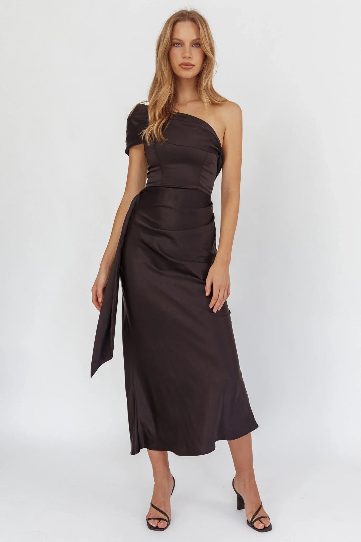 Guinevere One-Shoulder Waist Sash Maxi Dress Black