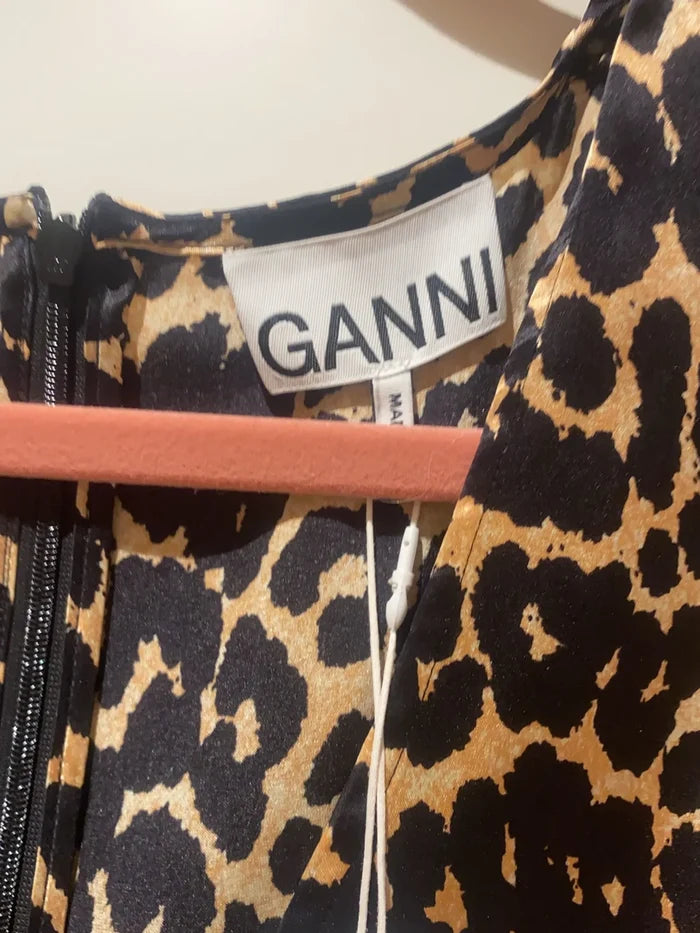 Ganni-sidenblus NWT