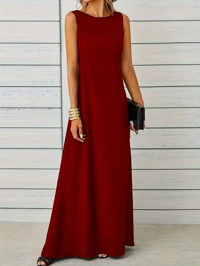 Orla - Classic Minimal Dress